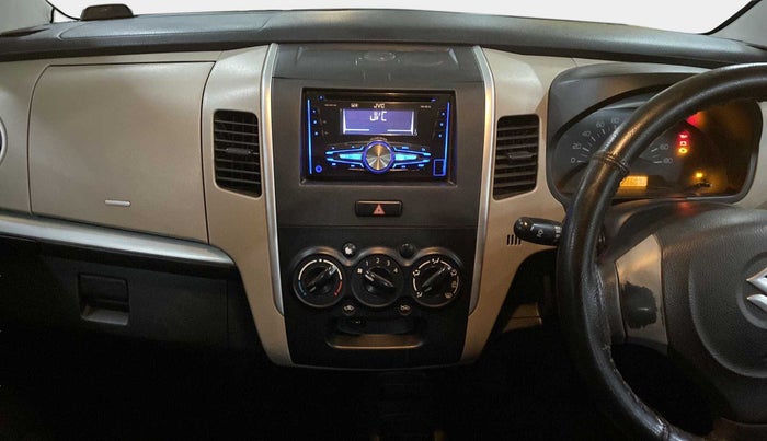 2014 Maruti Wagon R 1.0 LXI, Petrol, Manual, 1,06,635 km, Infotainment System