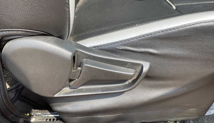 2021 Maruti S PRESSO VXI+, Petrol, Manual, 8,769 km, Driver Side Adjustment Panel
