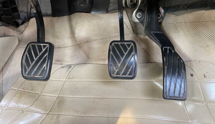 2018 Maruti Ciaz DELTA DIESEL 1.3, Diesel, Manual, 80,544 km, Pedals