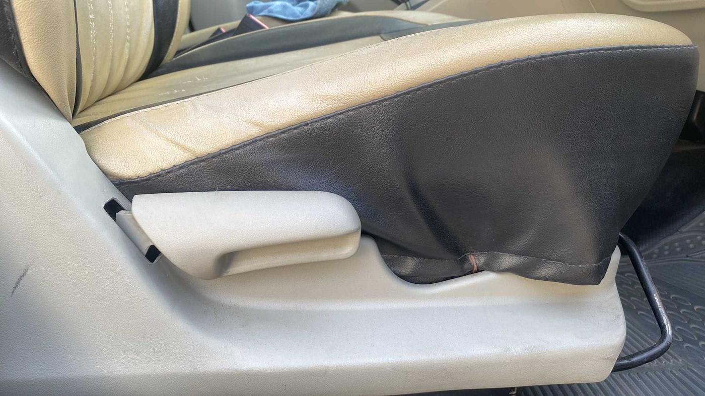 2016 Maruti Celerio VXI AMT, Petrol, Automatic, 77,058 km, Driver Side Adjustment Panel