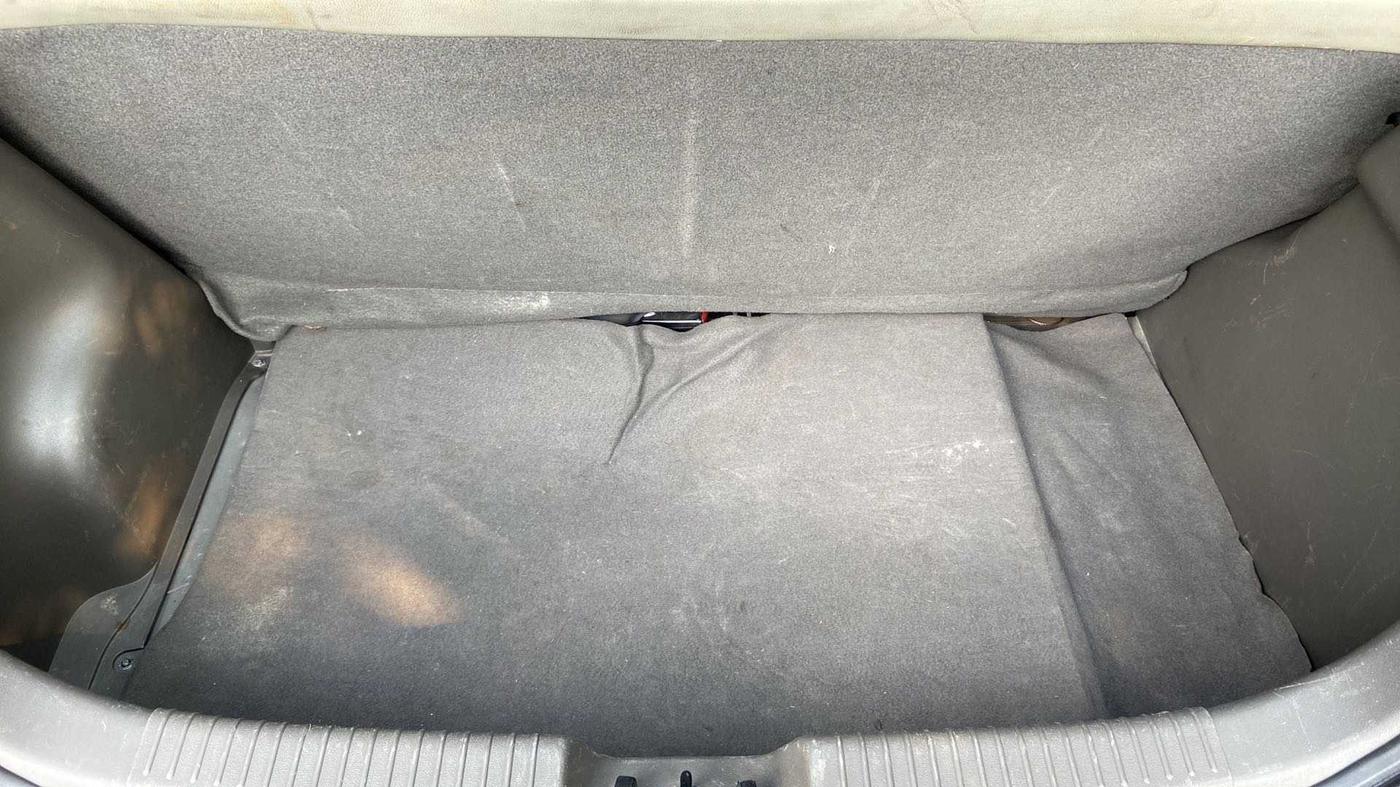 2012 Hyundai i10 MAGNA 1.1, Petrol, Manual, 76,141 km, Boot Inside