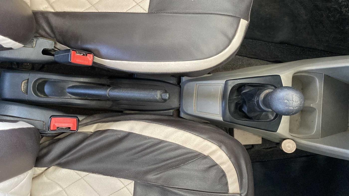 2015 Maruti Alto K10 LXI, Petrol, Manual, 61,669 km, Gear Lever