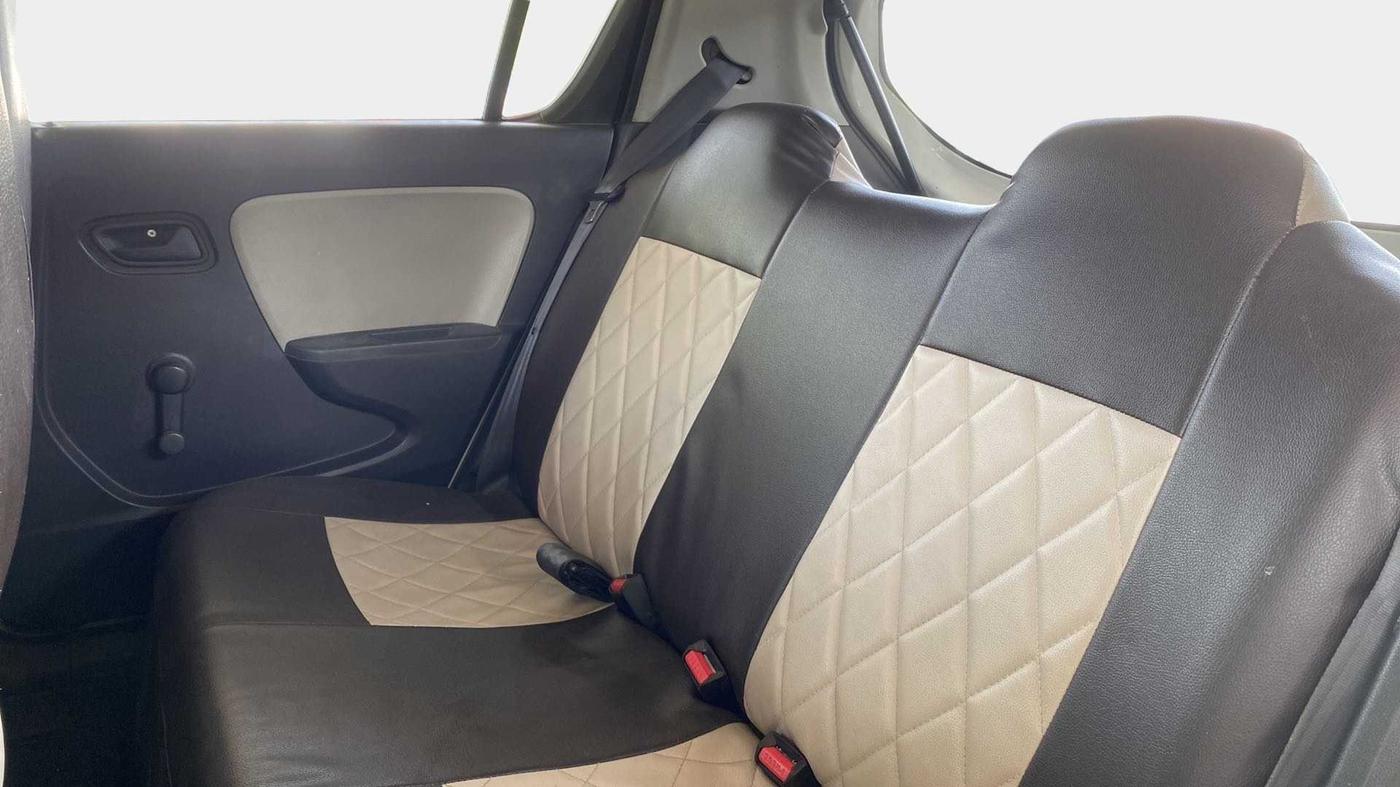 2015 Maruti Alto K10 LXI, Petrol, Manual, 61,669 km, Right Side Rear Door Cabin
