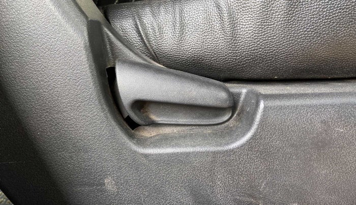 2018 Maruti Wagon R 1.0 VXI AMT, Petrol, Automatic, 56,589 km, Driver Side Adjustment Panel