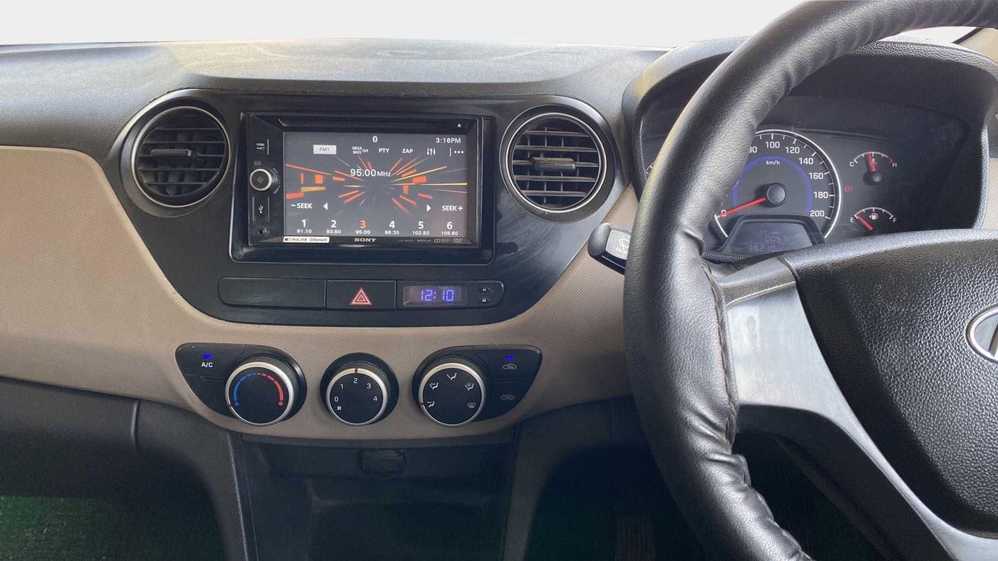 2016 Hyundai Grand i10 MAGNA 1.2 KAPPA VTVT, Petrol, Manual, 38,209 km, Infotainment System