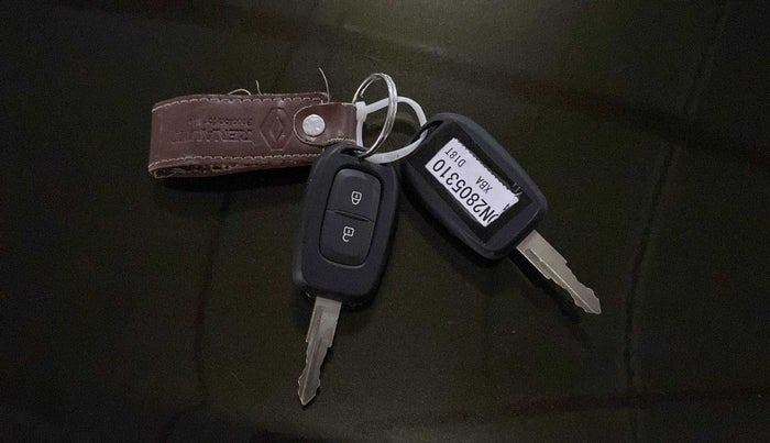 2022 Renault Kwid RXL 0.8 (O), Petrol, Manual, 11,057 km, Key Close Up
