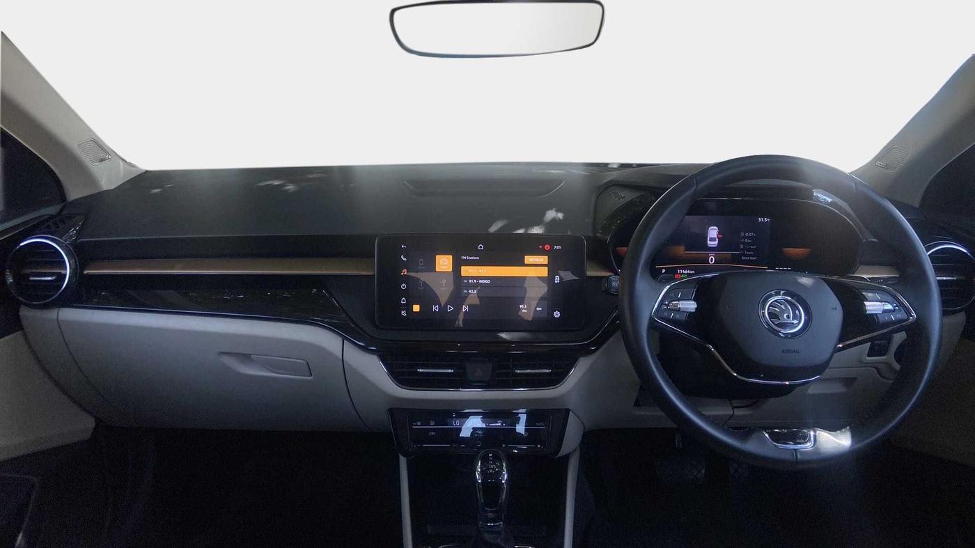 2022 Skoda SLAVIA STYLE 1.5L TSI DSG, Petrol, Automatic, 11,745 km, Dashboard
