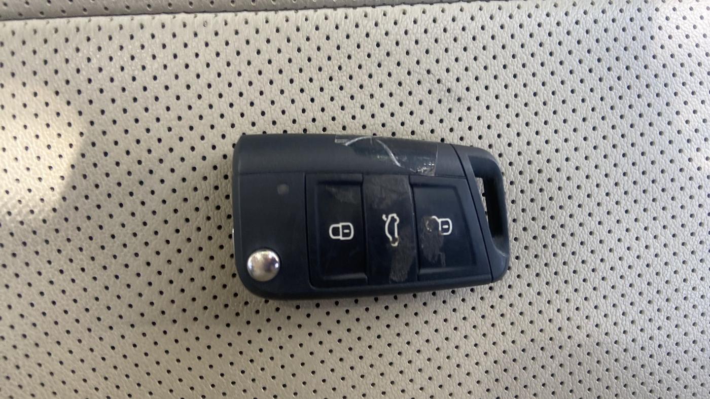 2022 Skoda SLAVIA STYLE 1.5L TSI DSG, Petrol, Automatic, 11,745 km, Key Close Up