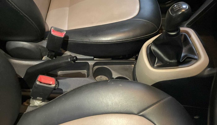 2018 Hyundai Grand i10 MAGNA 1.2 KAPPA VTVT, CNG, Manual, 87,408 km, Gear Lever