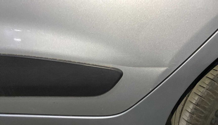 2018 Hyundai Grand i10 MAGNA 1.2 KAPPA VTVT, CNG, Manual, 87,408 km, Rear left door - Minor scratches