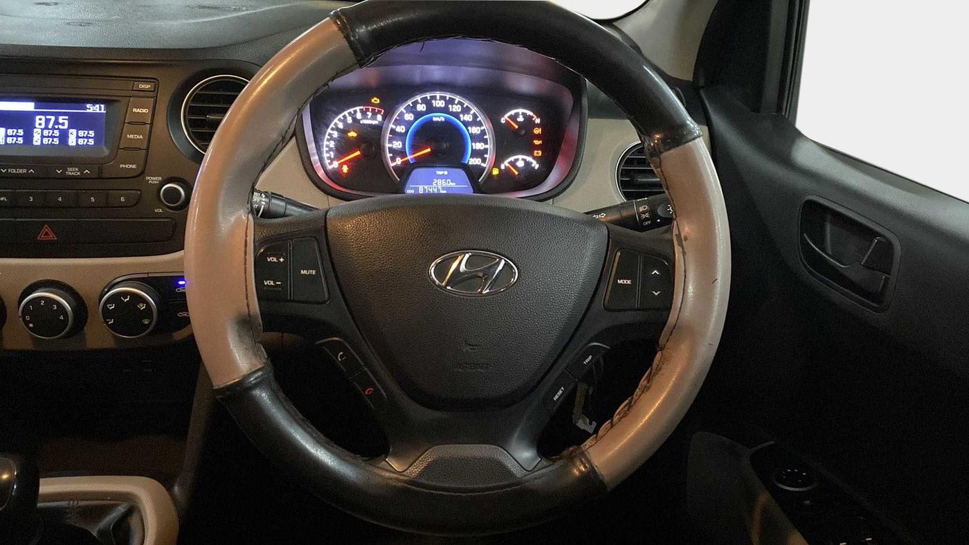2018 Hyundai Grand i10 MAGNA 1.2 KAPPA VTVT, CNG, Manual, 87,408 km, Steering Wheel Close Up