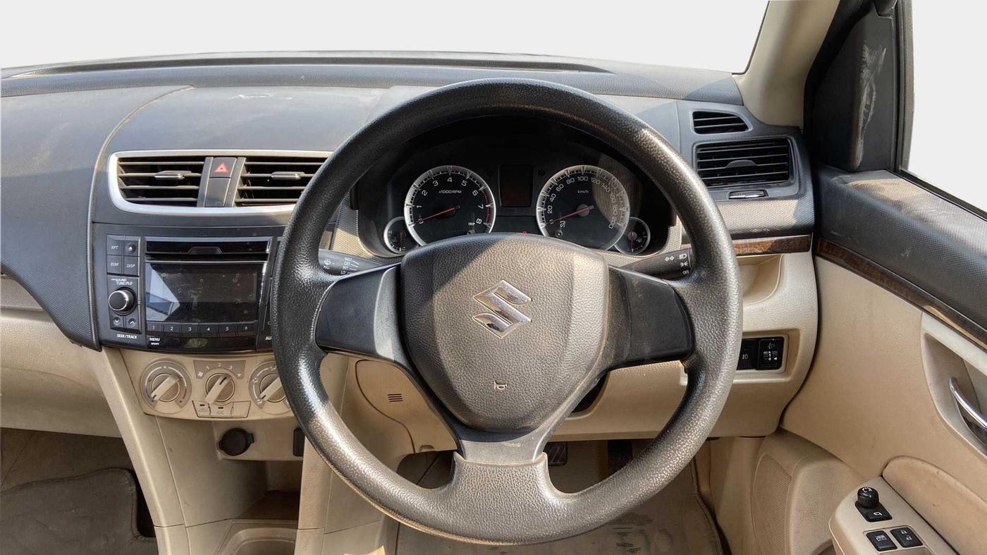 2015 Maruti Swift Dzire VXI, Petrol, Manual, 34,267 km, Steering Wheel Close Up