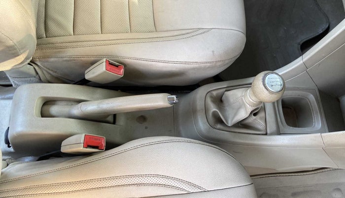 2015 Maruti Swift Dzire VXI, Petrol, Manual, 34,267 km, Gear Lever