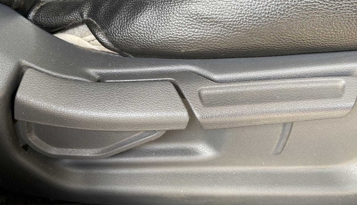 2021 Hyundai GRAND I10 NIOS SPORTZ 1.2 KAPPA VTVT, Petrol, Manual, 32,054 km, Driver Side Adjustment Panel