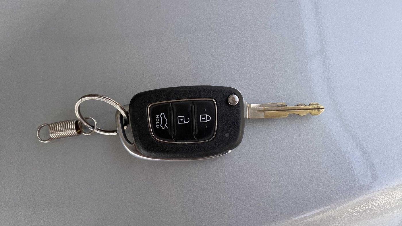 2021 Hyundai GRAND I10 NIOS SPORTZ 1.2 KAPPA VTVT, Petrol, Manual, 32,054 km, Key Close Up