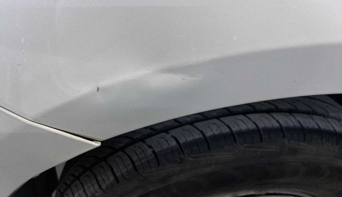 2013 Maruti Swift LXI, Petrol, Manual, 65,672 km, Right quarter panel - Minor scratches