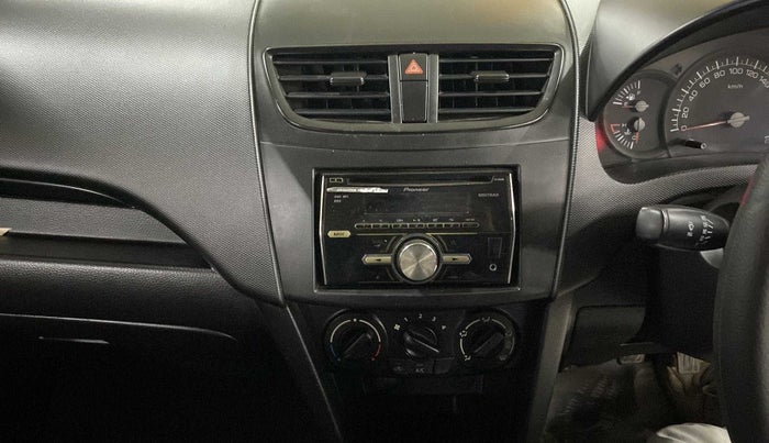 2013 Maruti Swift LXI, Petrol, Manual, 65,672 km, Infotainment system - Music system not functional