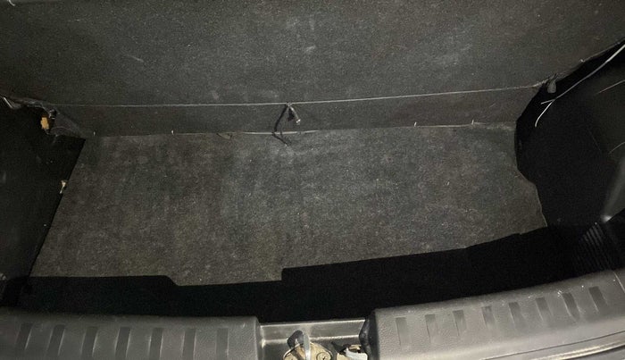 2013 Maruti Swift LXI, Petrol, Manual, 65,672 km, Boot Inside