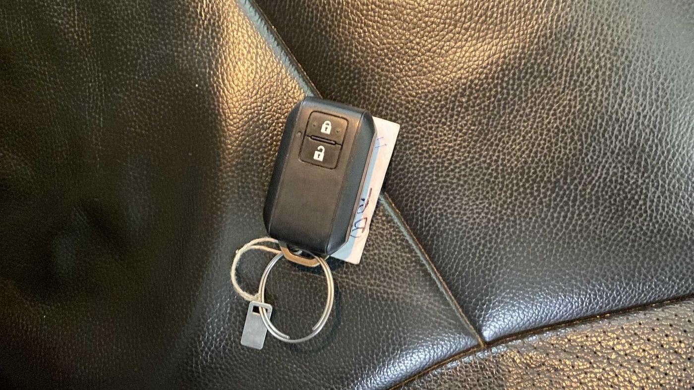 2019 Maruti XL6 ALPHA AT, Petrol, Automatic, 20,352 km, Key Close Up