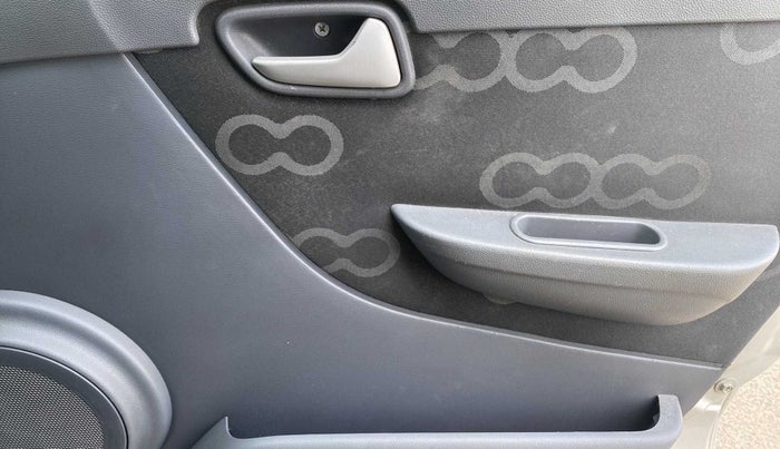 2015 Maruti Alto 800 LXI, Petrol, Manual, 57,226 km, Driver Side Door Panels Control