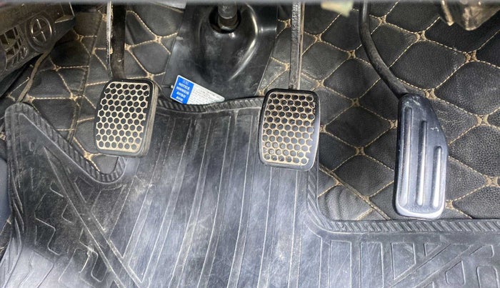 2015 Maruti Alto 800 LXI, Petrol, Manual, 57,226 km, Pedals