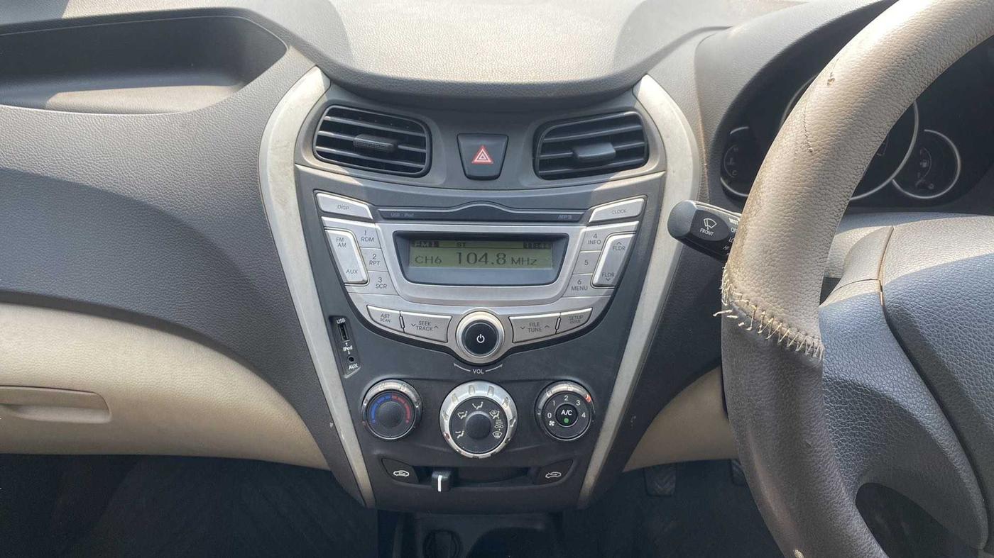 2017 Hyundai Eon MAGNA +, Petrol, Manual, 18,846 km, Air Conditioner