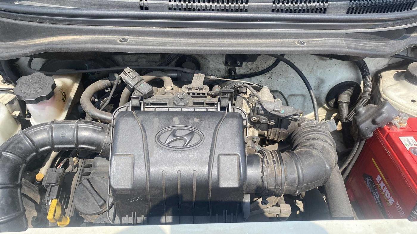 2017 Hyundai Eon MAGNA +, Petrol, Manual, 18,846 km, Open Bonet