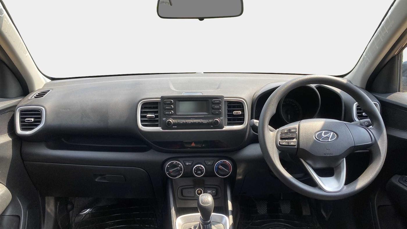 2021 Hyundai VENUE S 1.2, Petrol, Manual, 1,921 km, Dashboard