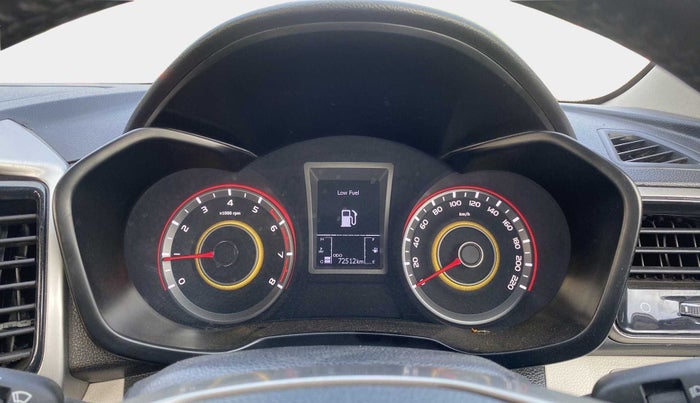 2020 Mahindra XUV300 W8 1.2 PETROL, Petrol, Manual, 72,589 km, Odometer Image