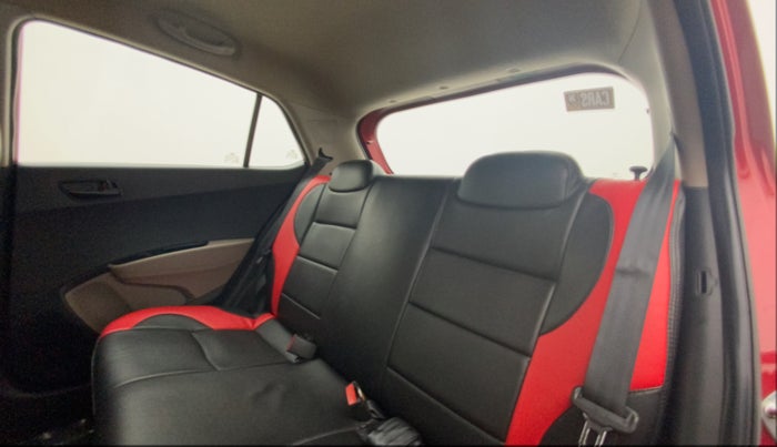 2018 Hyundai Grand i10 MAGNA 1.2 KAPPA VTVT, Petrol, Manual, 21,476 km, Right Side Rear Door Cabin