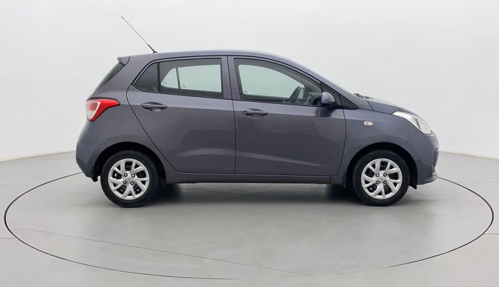 2017 Hyundai Grand i10 SPORTZ 1.2 KAPPA VTVT, Petrol, Manual, 49,325 km, Right Side View