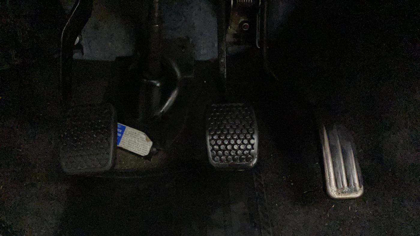 2015 Maruti Alto 800 VXI, Petrol, Manual, 63,989 km, Pedals