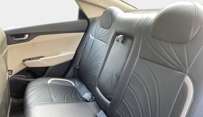 2018 Hyundai Verna 1.4 E PETROL, Petrol, Manual, 45,828 km, Right Side Rear Door Cabin