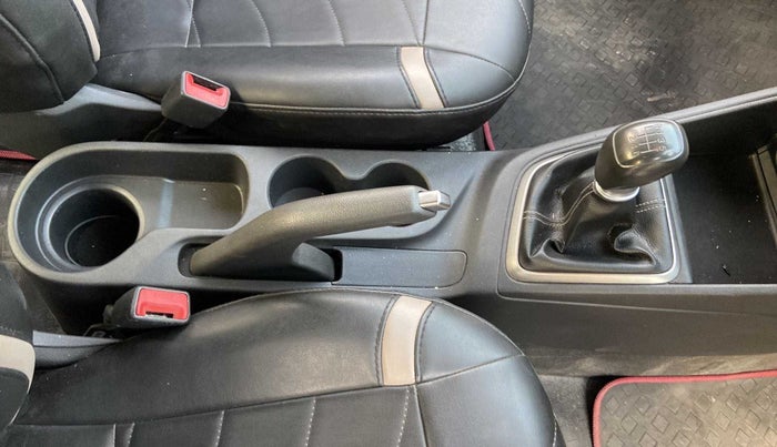 2018 Hyundai Verna 1.4 E PETROL, Petrol, Manual, 45,828 km, Gear Lever