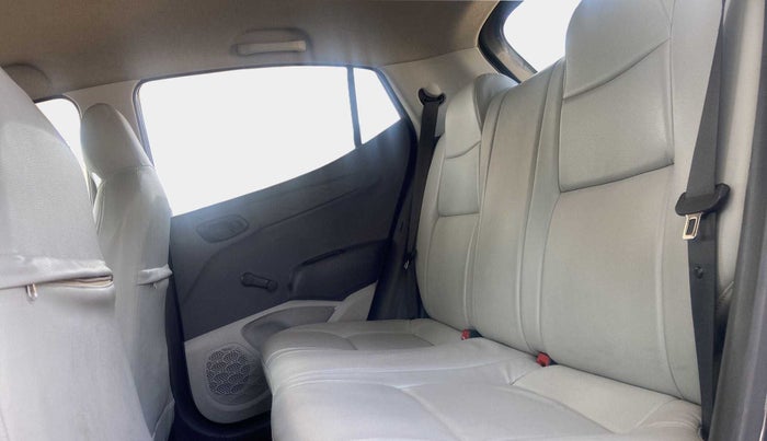 2020 Hyundai GRAND I10 NIOS ERA 1.2 KAPPA VTVT, Petrol, Manual, 19,202 km, Right Side Rear Door Cabin