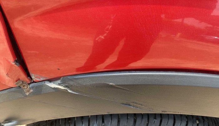 2021 Mahindra XUV300 W8 (O) 1.2 PETROL AMT, Petrol, Automatic, 23,880 km, Right quarter panel - Cladding has minor damage