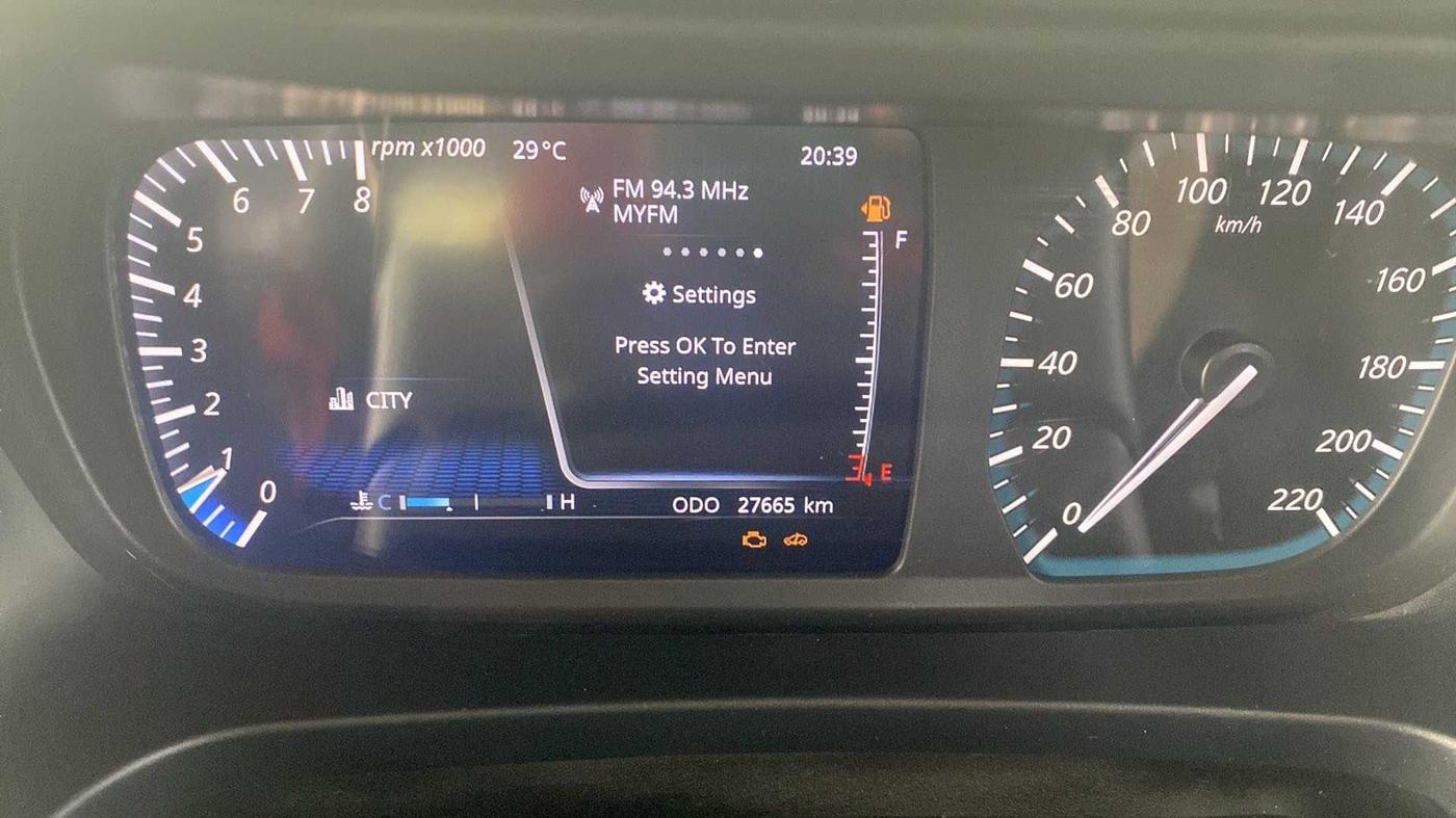 2020 Tata ALTROZ XZ PETROL, CNG, Manual, 27,717 km, Odometer Image
