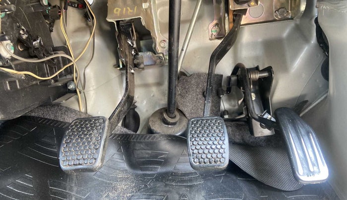 2018 Maruti Eeco 5 STR WITH A/C+HTR, Petrol, Manual, 21,098 km, Pedals