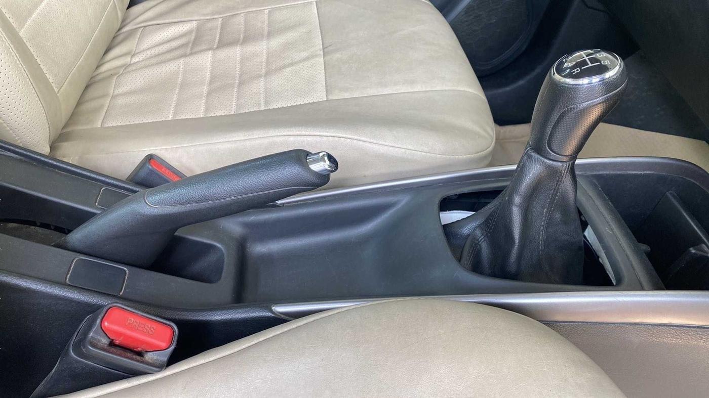 2019 Maruti Baleno DELTA DIESEL 1.3, Diesel, Manual, 52,726 km, Gear Lever