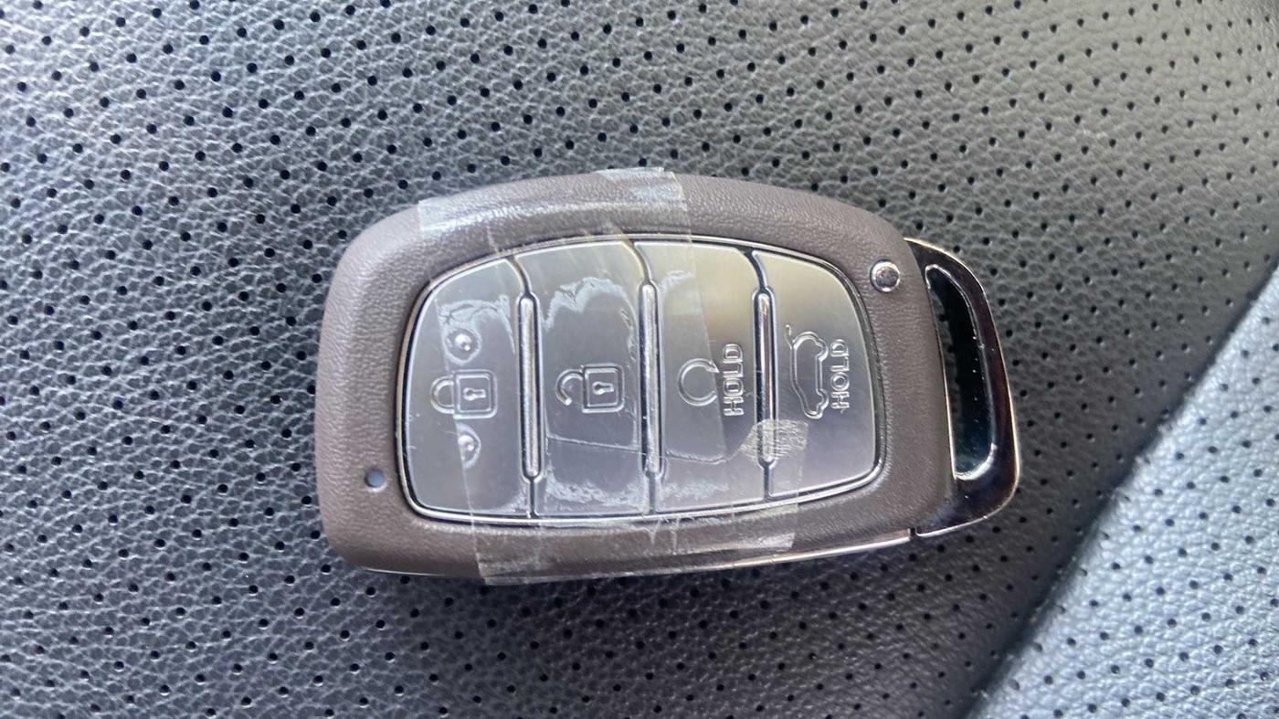 2022 Hyundai Creta SX (O) IVT KNIGHT 1.5 PETROL, Petrol, Automatic, 22,939 km, Key Close Up