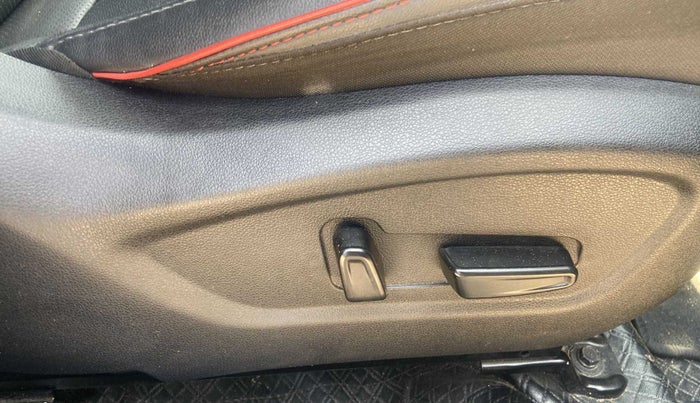 2022 Hyundai Creta SX (O) IVT KNIGHT 1.5 PETROL, Petrol, Automatic, 22,939 km, Driver Side Adjustment Panel