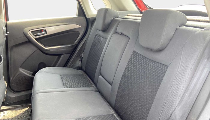 2016 Maruti Vitara Brezza ZDI, Diesel, Manual, 86,342 km, Right Side Rear Door Cabin