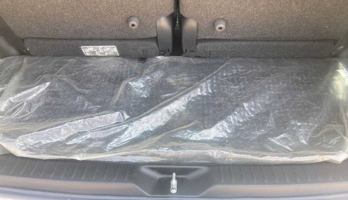 2022 Toyota Innova Crysta 2.7 VX 7 STR, Petrol, Manual, 18,145 km, Boot Inside