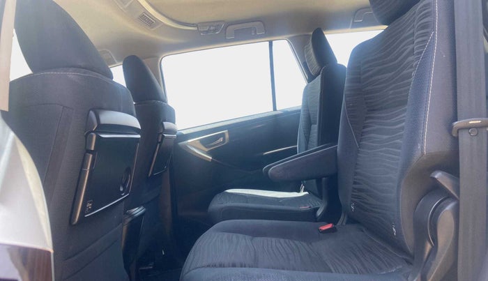 2022 Toyota Innova Crysta 2.7 VX 7 STR, Petrol, Manual, 18,145 km, Right Side Rear Door Cabin