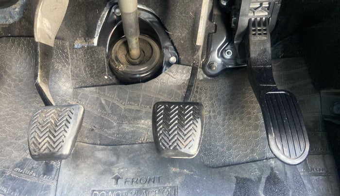 2022 Toyota Innova Crysta 2.7 VX 7 STR, Petrol, Manual, 18,145 km, Pedals