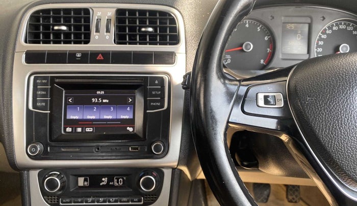 2016 Volkswagen Ameo HIGHLINE1.2L, Petrol, Manual, 68,686 km, Air Conditioner