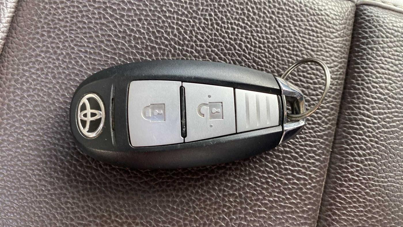 2022 Toyota URBAN CRUISER PREMIUM GRADE MT, Petrol, Manual, 2,870 km, Key Close Up