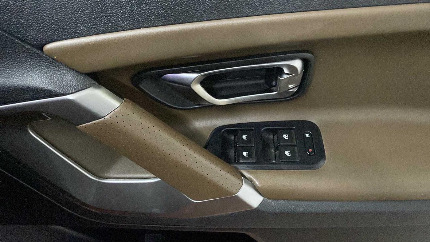 2020 Tata Harrier XZA PLUS 2.0L DUAL TONE, Diesel, Automatic, 45,595 km, Driver Side Door Panels Control