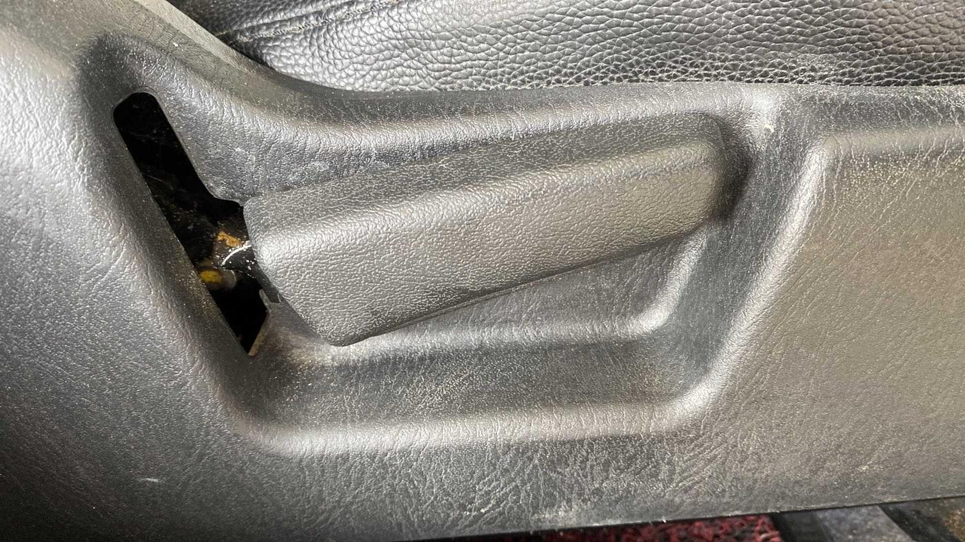 2020 Maruti Alto VXI, Petrol, Manual, 24,726 km, Driver Side Adjustment Panel