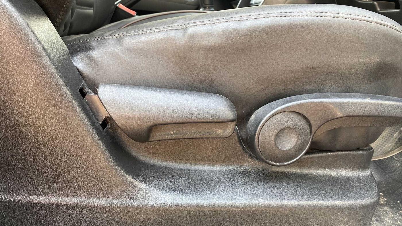 2020 Maruti Vitara Brezza ZXI, Petrol, Manual, 47,622 km, Driver Side Adjustment Panel